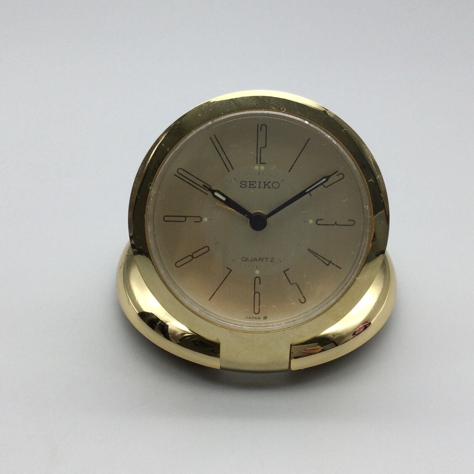 Vintage Seiko Desk Clock Gold Tone 3 inch Cream Dial Alarm QQQ155G New Battery