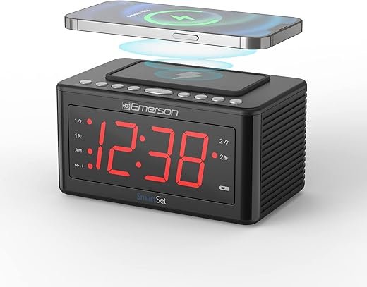 Emerson CKSW0555 Smartset Wireless Charging Alarm Clock Radio Featuring a Large 1.4 Red LED Display and Temperature Sensor, FM Radio, Black