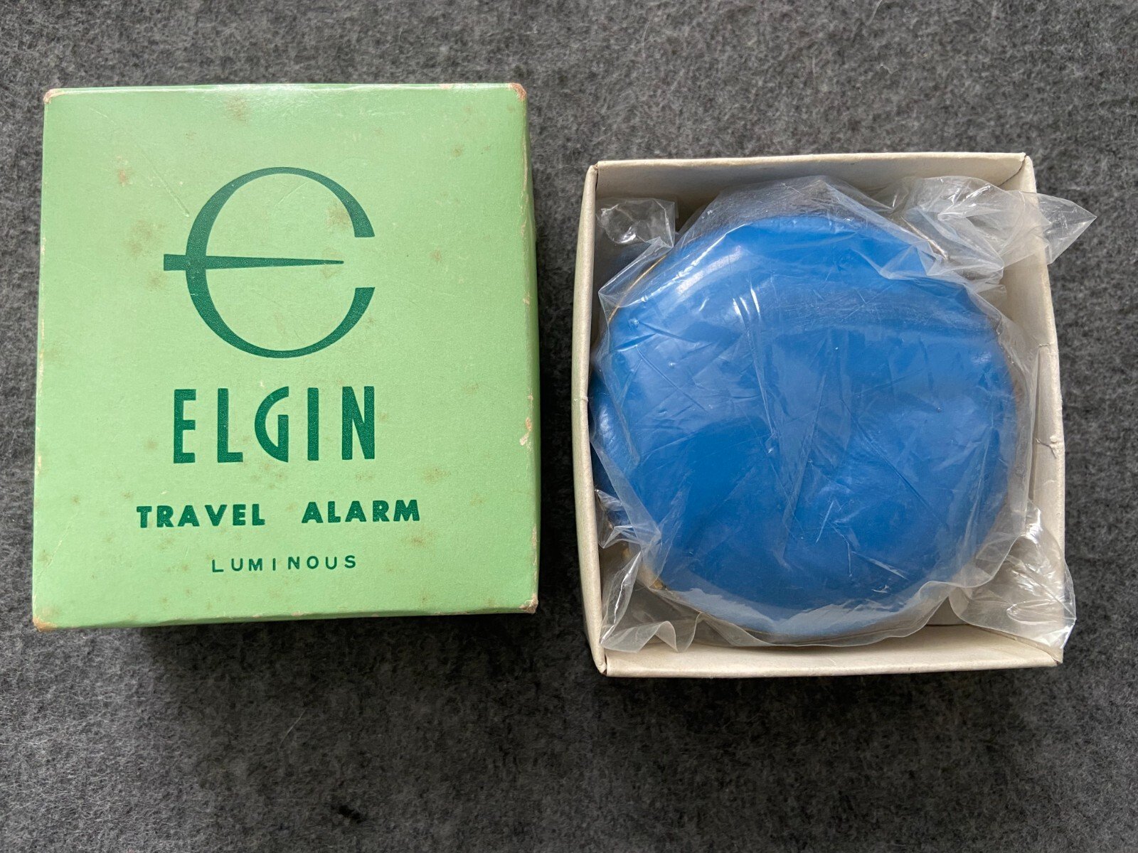 Vintage New Old Stock Elgin Wind Up Travel Alarm Clock