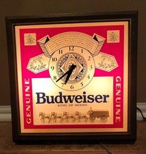 1980's Budweiser Golden Clydesdales Lighted Bar Wall Clock 13 1/2" Vintage