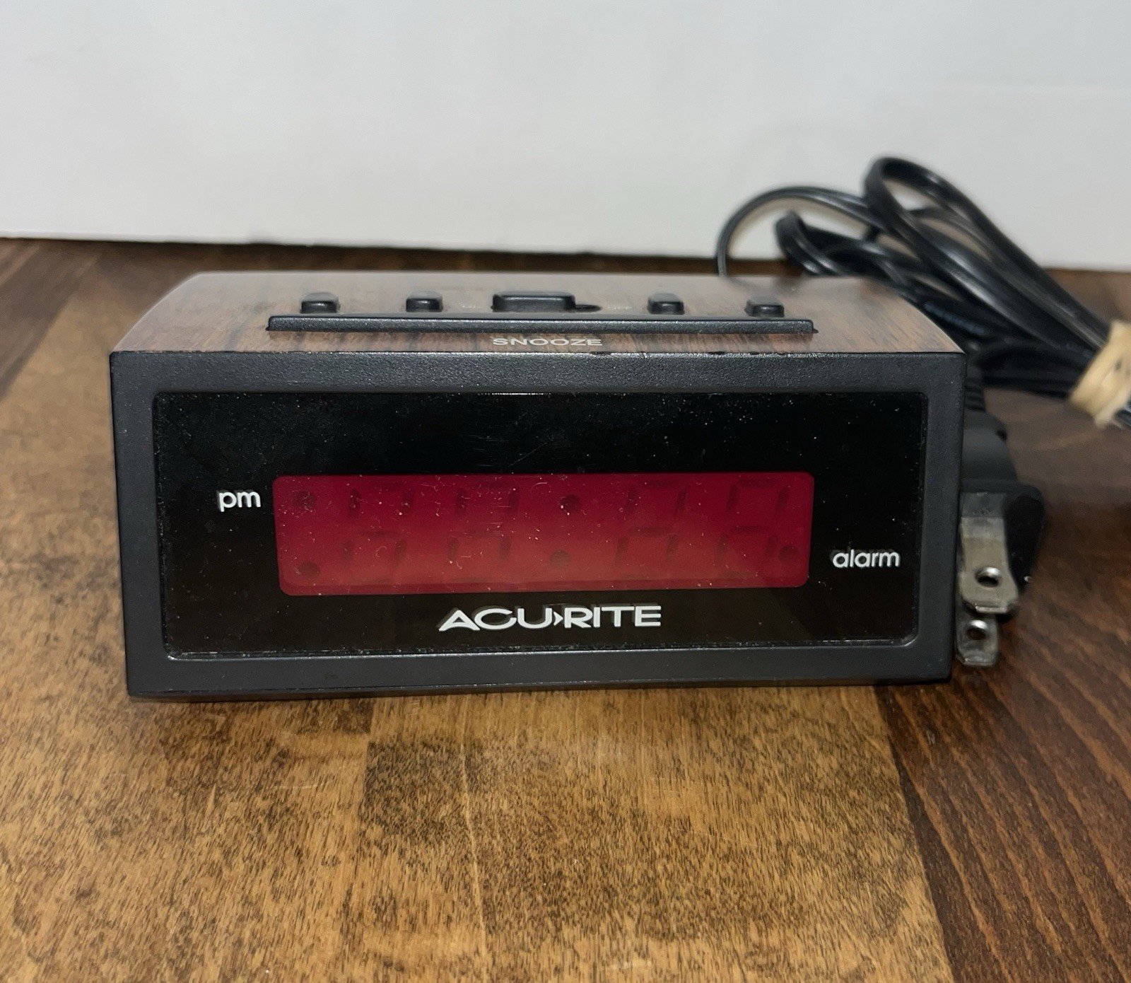 AcuRite Vintage Digital Alarm Clock Tested