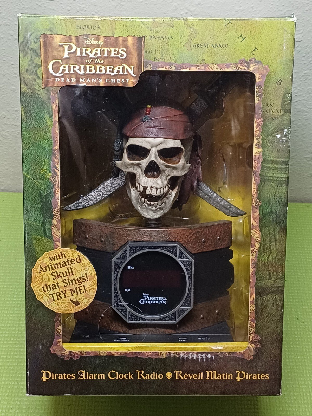 Disney Pirates Of The Caribbean Talking Skull Alarm Clock Radio. NEW!