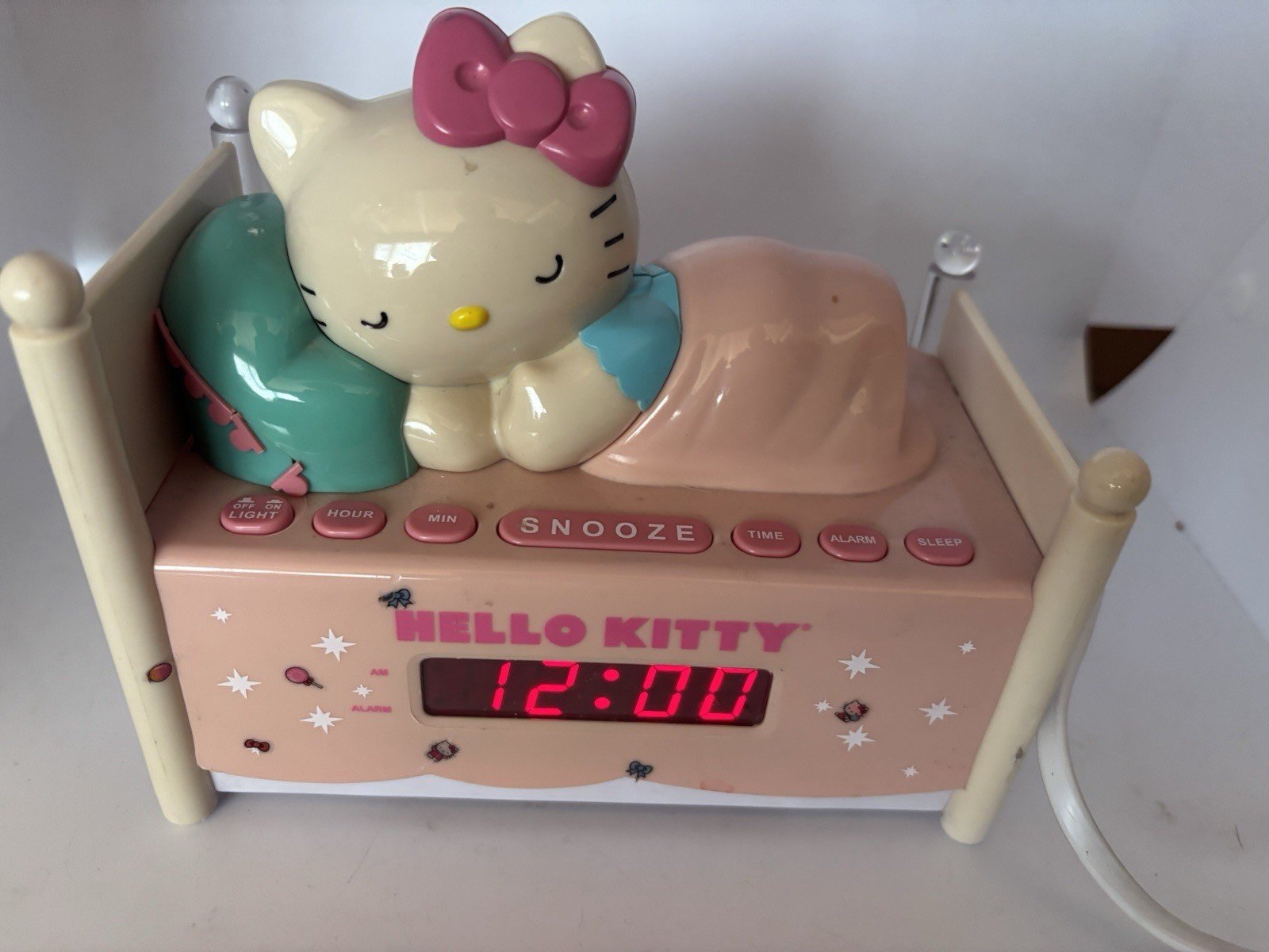 Hello Kitty Sleeping Kitty Alarm Clock Radio Nightlight
