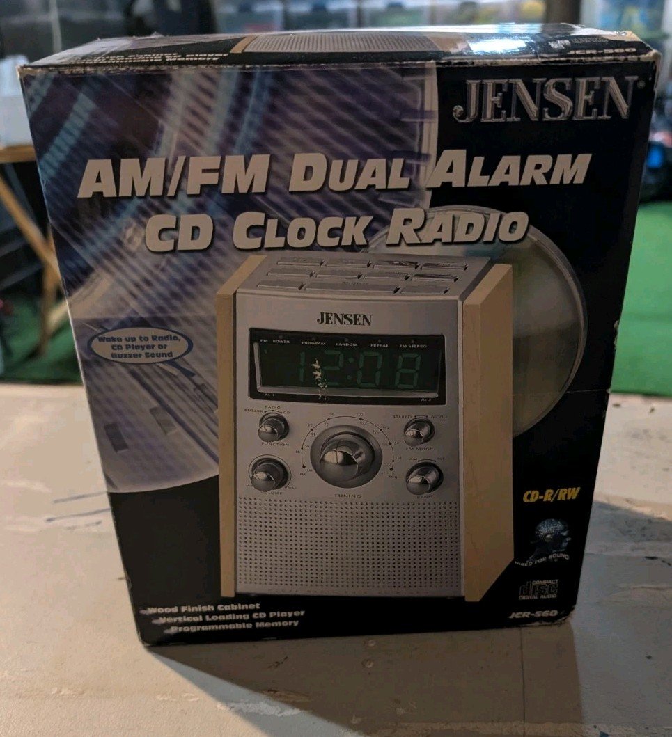 Jensen JCR-560 Dual Alarm Clock Stereo CD Player AM/FM Radio