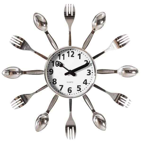 Modern 3D Silver Cutlery Utensil Battery Operated Silent Wall Clock Home Decor