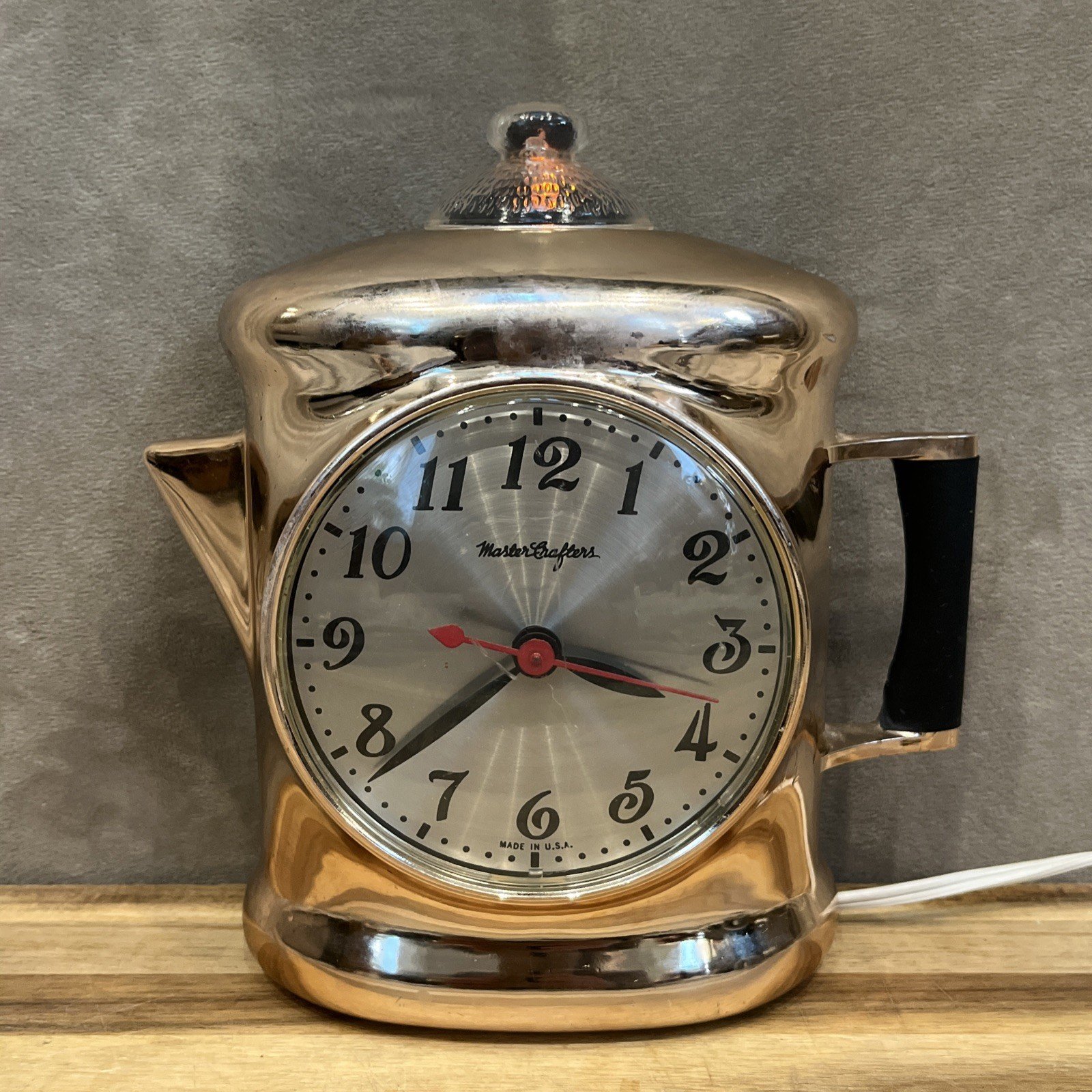 Vintage Old Mastercrafters Teapot Electric Wall Clock w Light Working Condition!