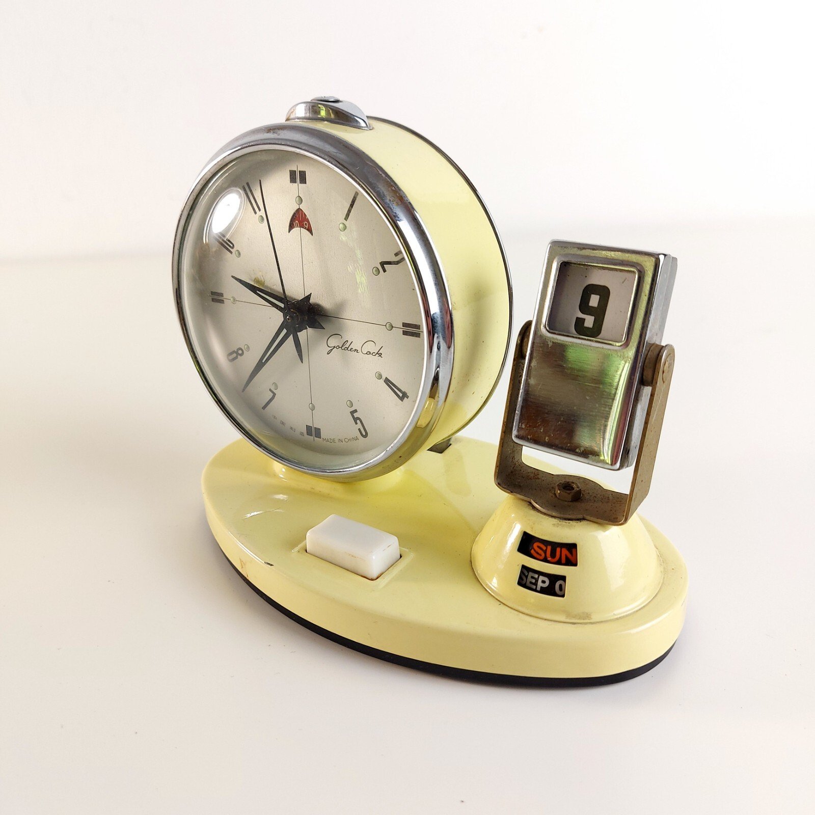 Vintage Space Age Alarm Clock with Perpetual Calendar - Golden Clock - Art Deco