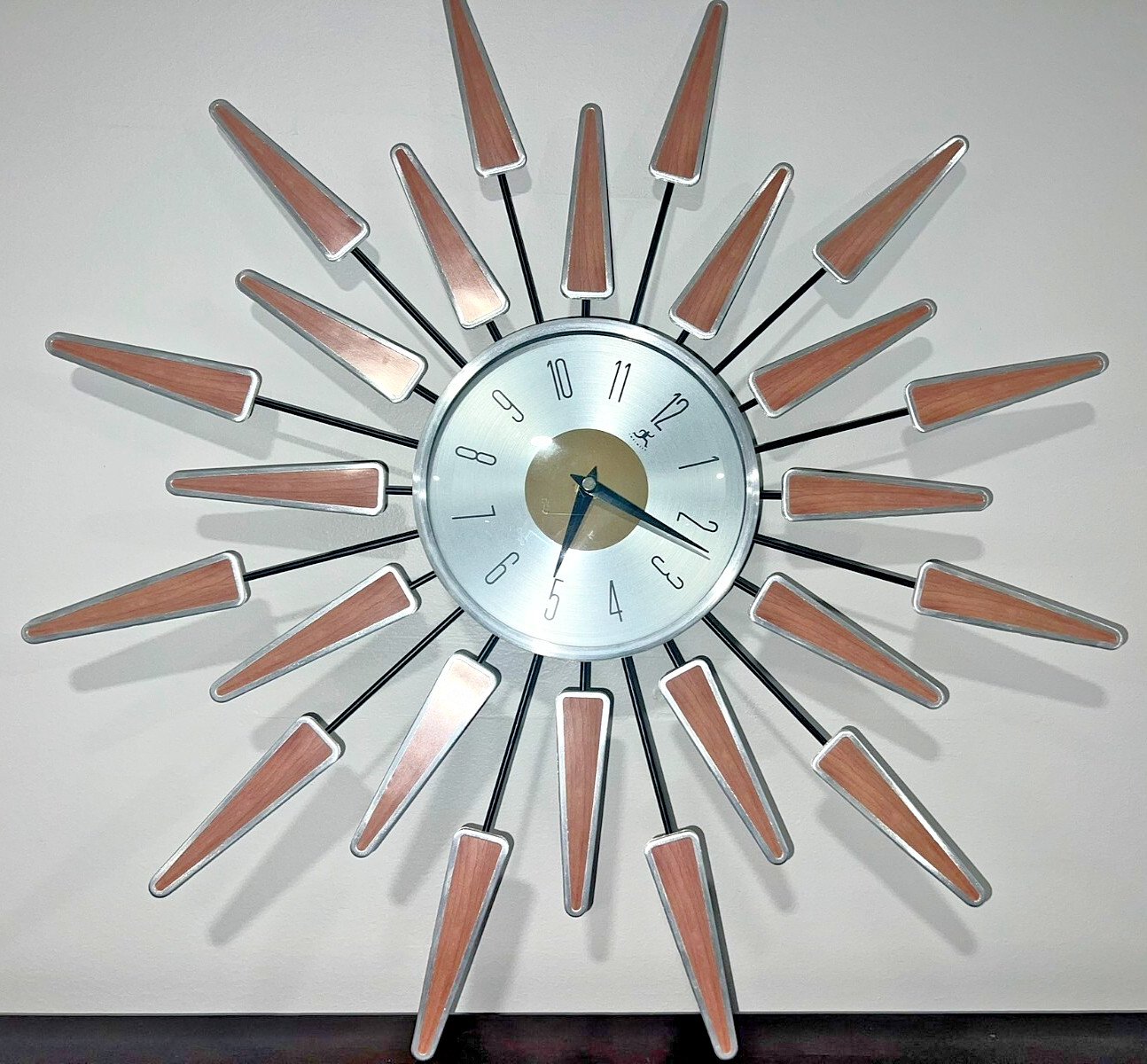 23" Satellite Aluminum Wall Clock Infinity SS Instruments Starburst 15196WL-4127