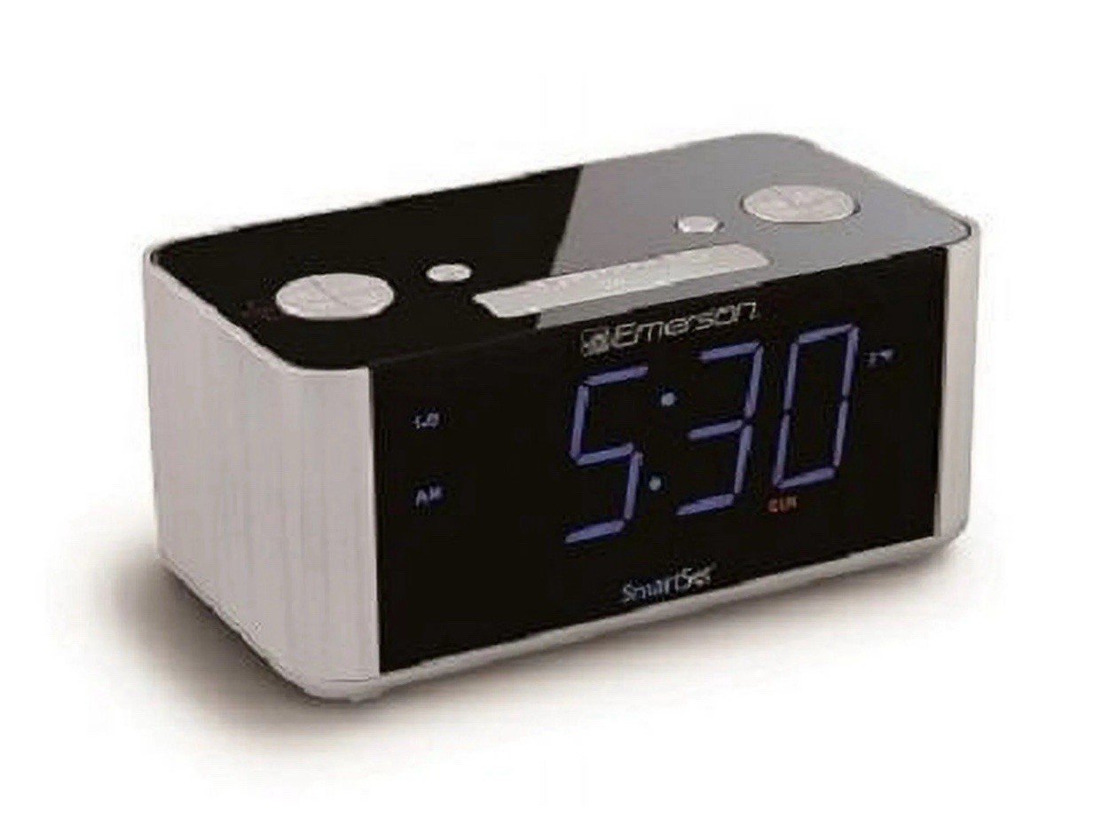 Emerson SmartSet Alarm Clock Radio Jumbo Display Light Dimmer Time & Date USB