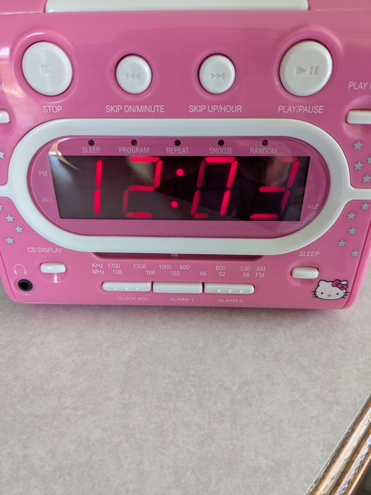 Hello Kitty AM/FM Stereo CD Dual Alarm Clock Radio KT2053A Read Description*