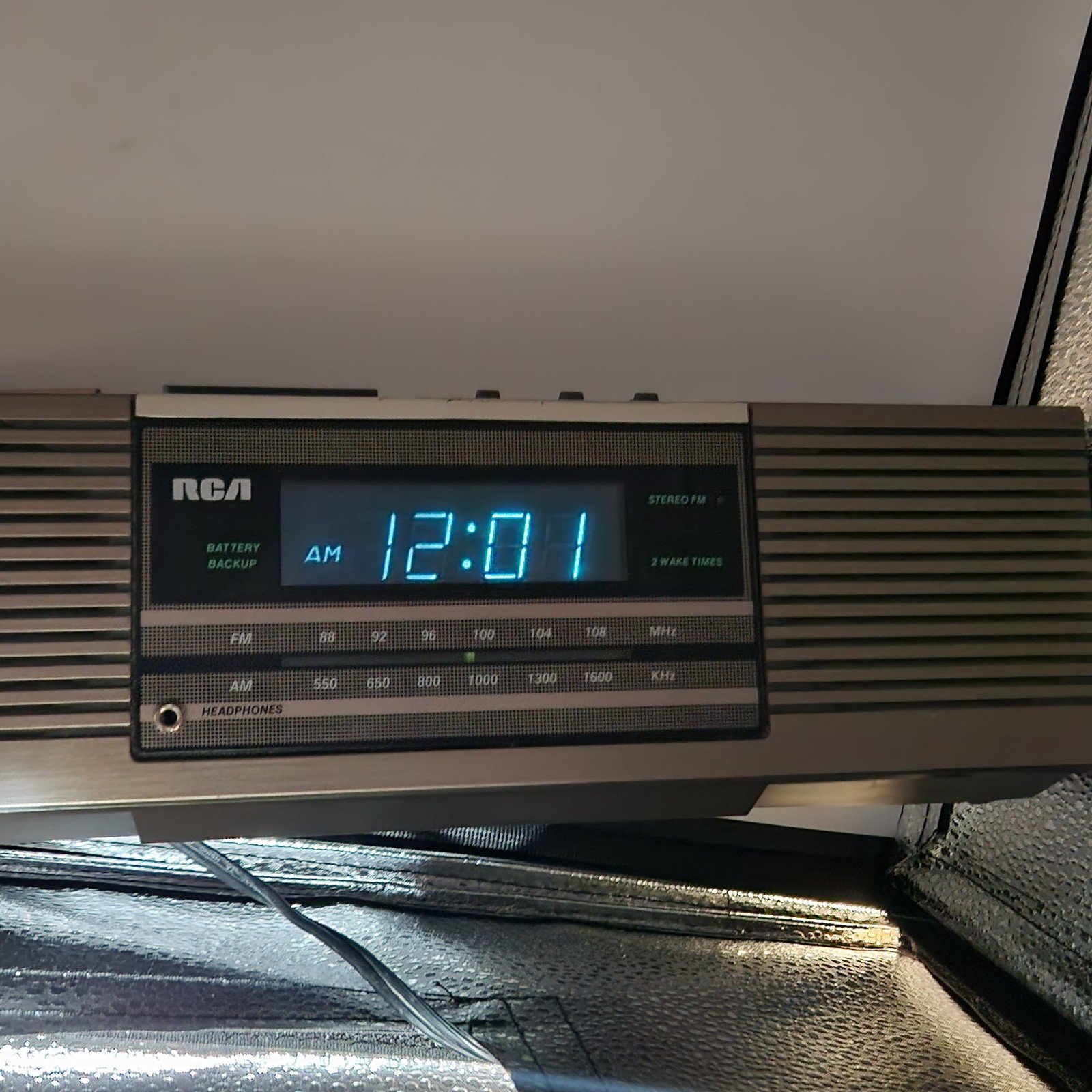Retro RCA RP-3822 AM/FM Dual Alarm Clock Radio – Vintage Stereo Works