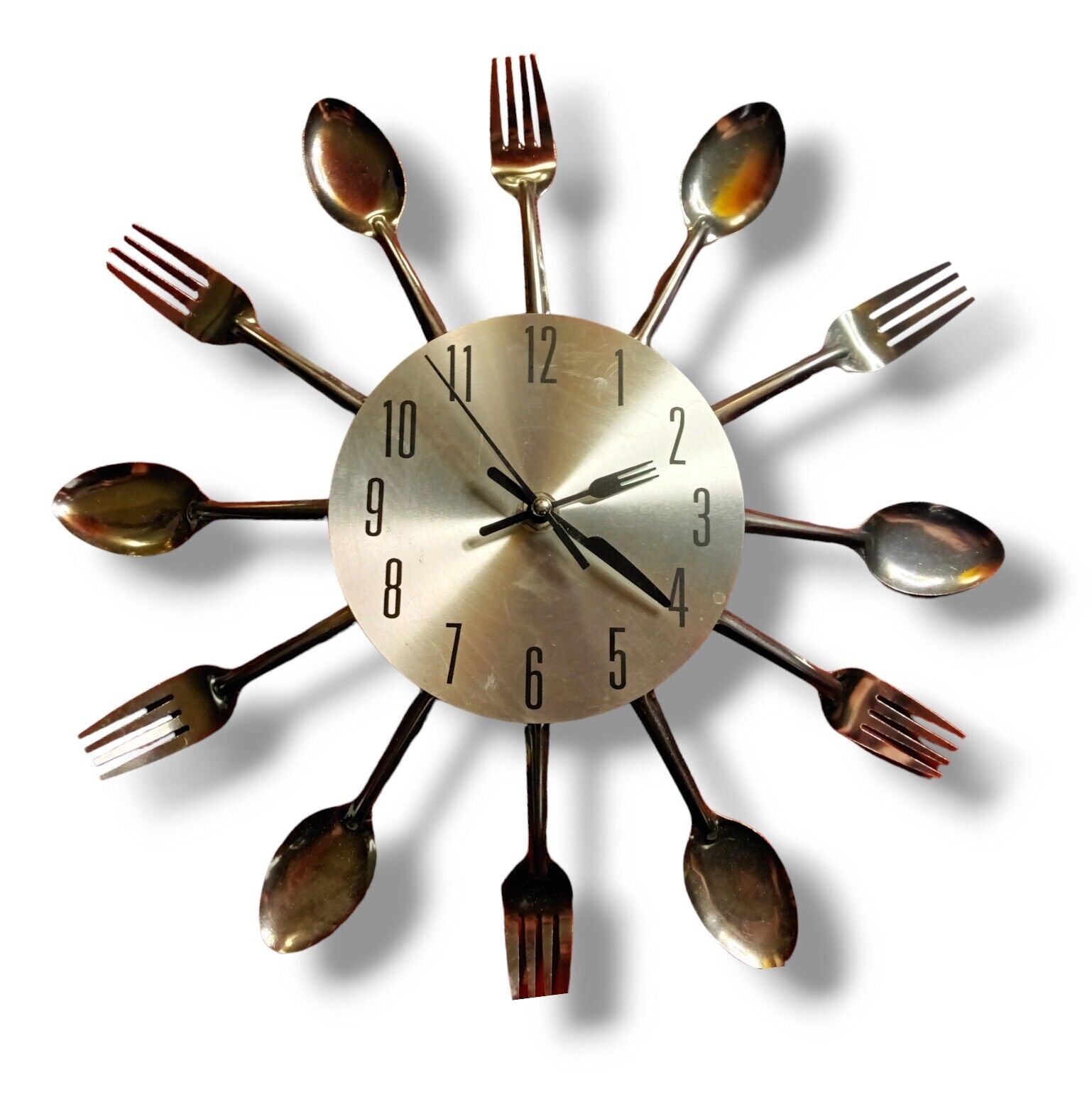 RETRO SILVERWARE Cutlery SPOON & FORK KITCHEN QUARTZ WALL CLOCK Black Numbers.