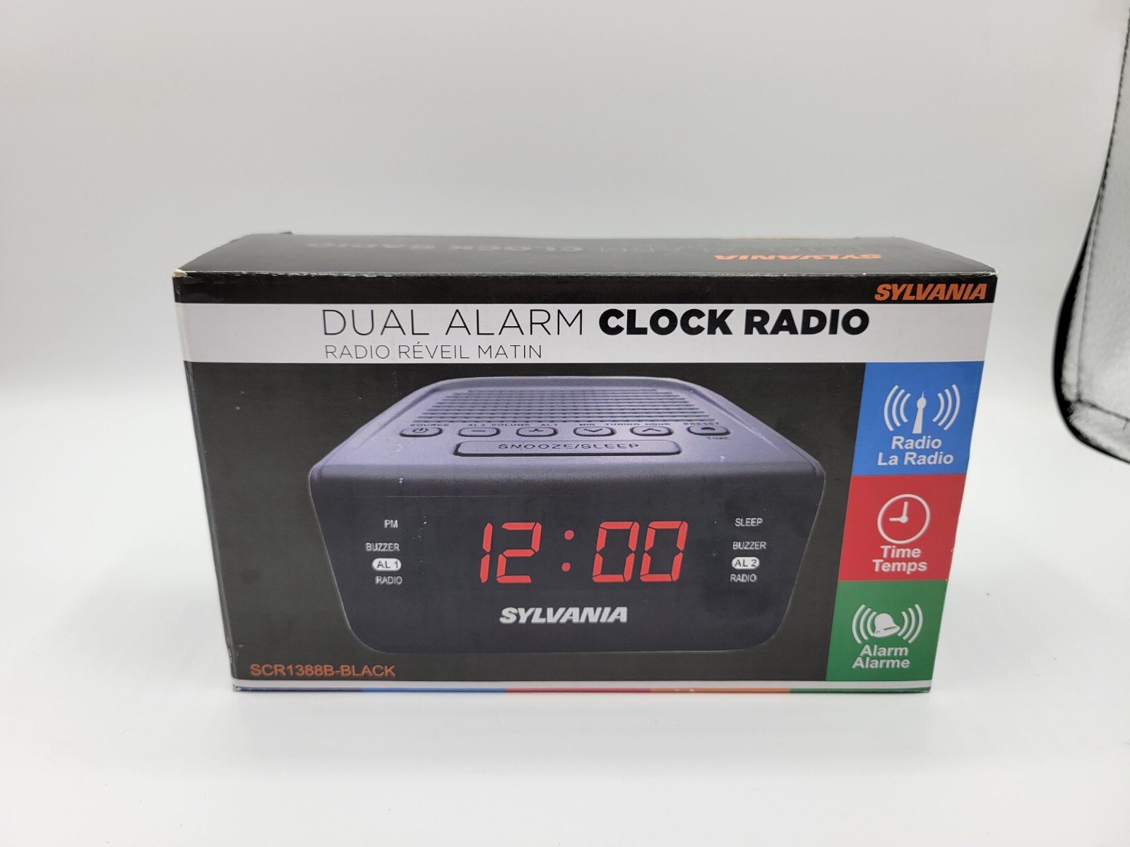 Sylvania Dual Alarm Clock Radio SCR1388B-Black *New