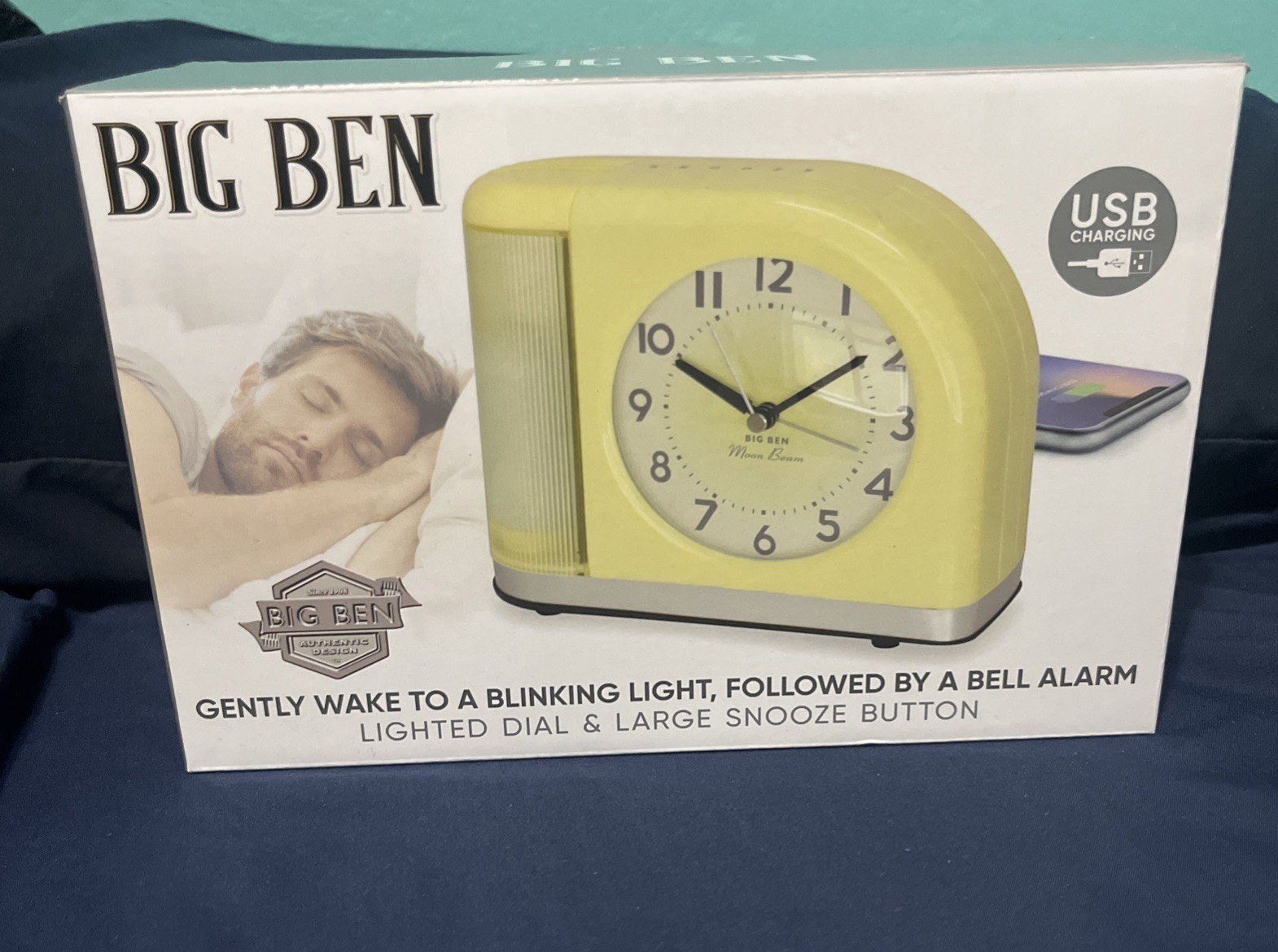 Westclox Big Ben Moon Beam Quartz Analog Alarm Clock Yellow with USB 44000Y NIB