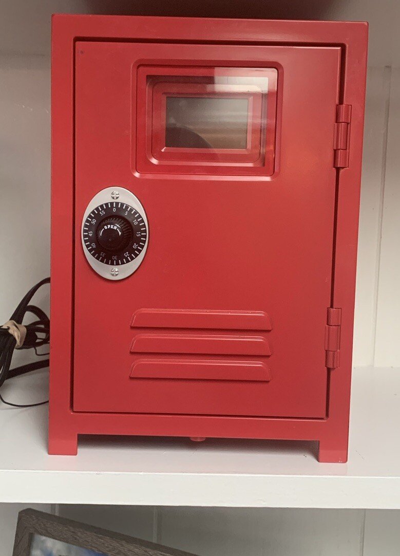 Disney High School Musical Radio- Locker Alarm Clock 2007 iPod Connect HS300AI