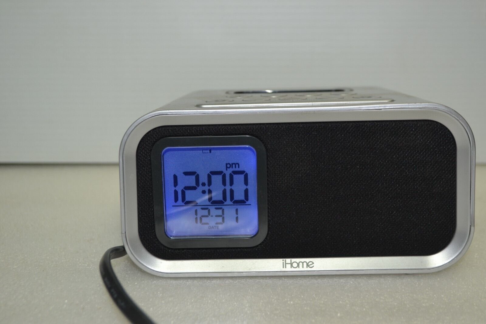 i Home i H 22 S alarm clock / ipod dock Tested Working