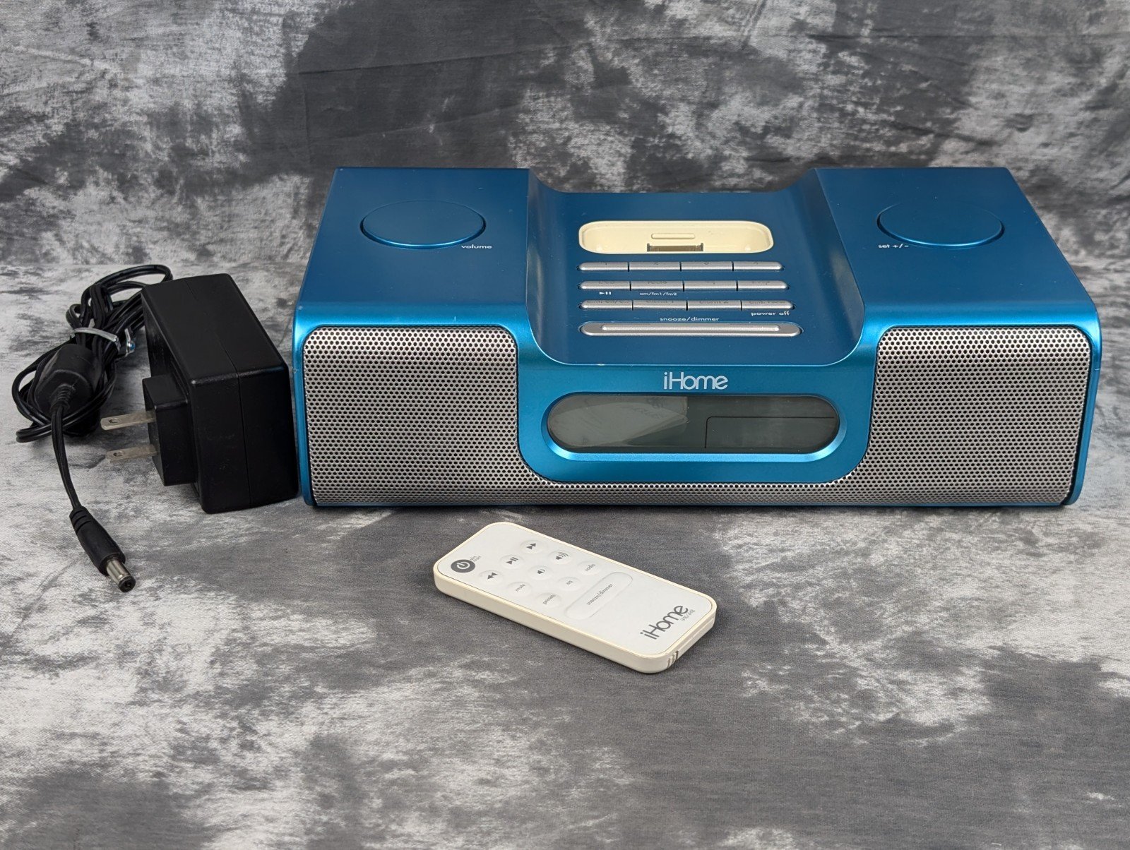 iHome IH8 Clock Radio Docking Station Remote Power Cord Working Blue Turquise