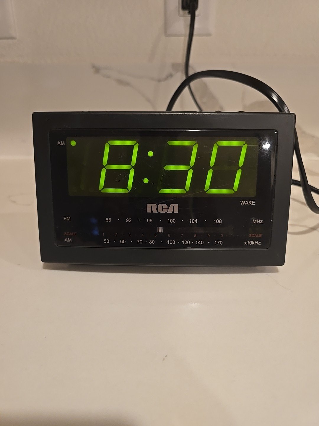 RCA Digital Large Numbers AM/FM Alarm Clock Radio Model RP3701A