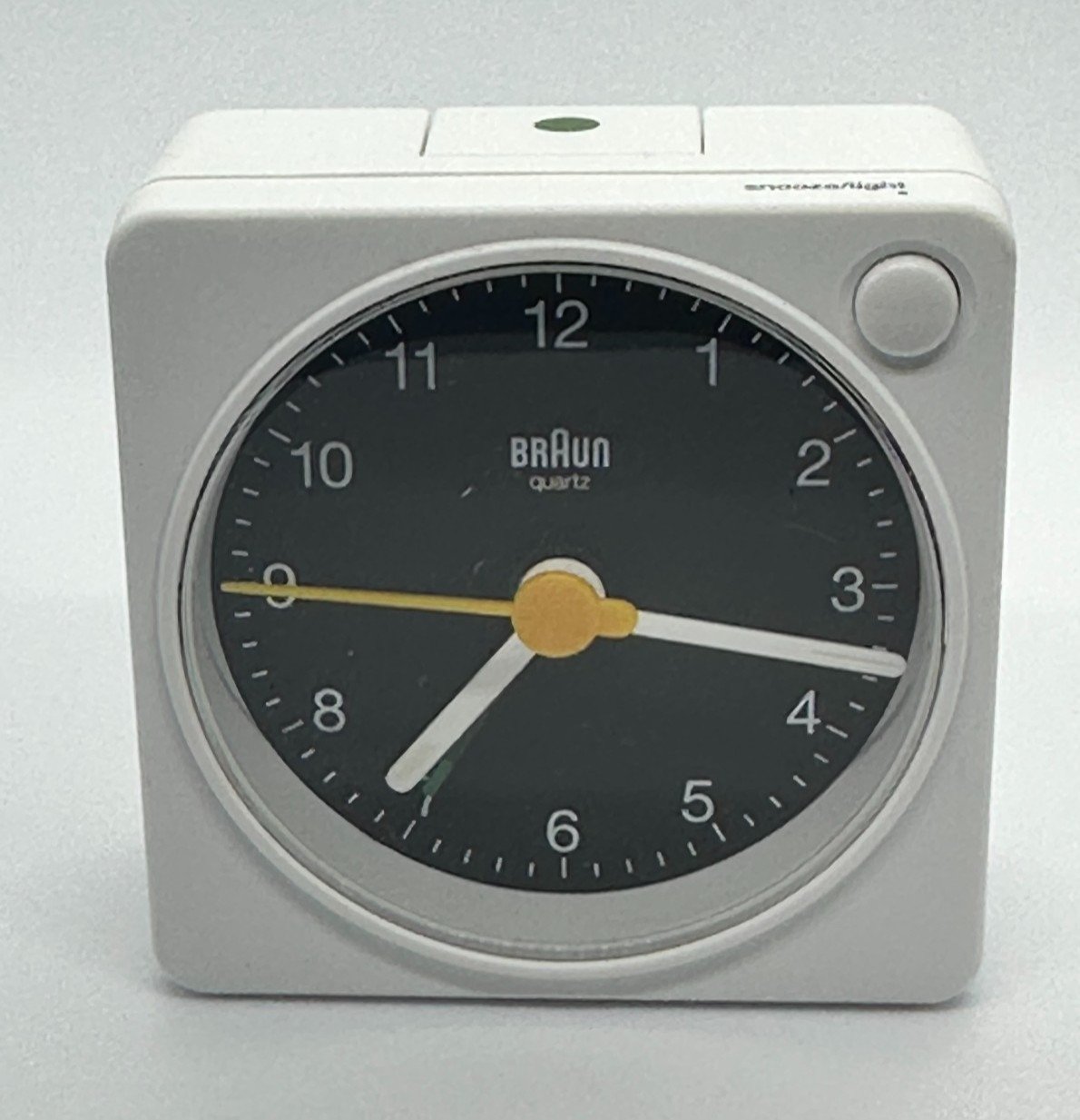 BRAUN BC02XBW SLEEK WHITE-BLACK TRAVEL ALARM CLOCK - LIGHT