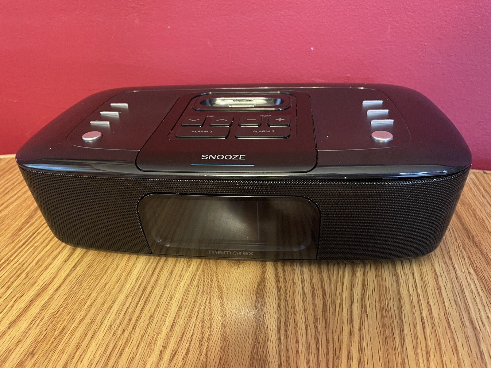 Memorex MI4290PBlk Clock Radio For IPhone and Ipod - Tested *Ipod Not Included*
