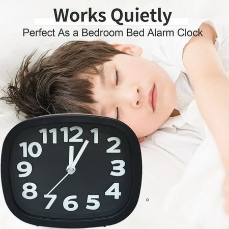 Travelwant Round Silent Analog Alarm Clock Non Ticking, Gentle Wake, Beep Sounds, Increasing Volume, Battery Operated Snooze and Light Functions, Easy Set
