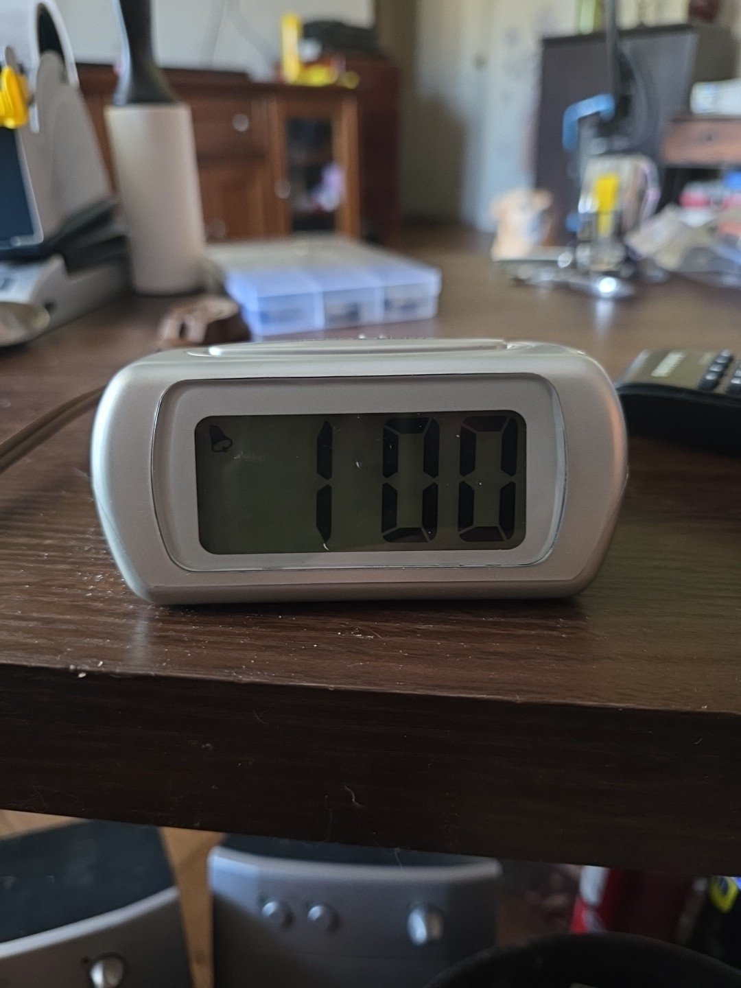 Advanced Travel Alarm Clock Plug Or Battery Operated Metalic Pink