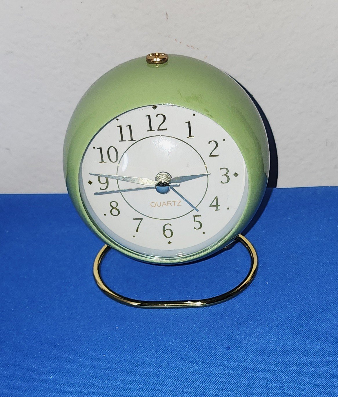 Analog Alarm Clocks Retro Backlight Cute, Silent NON-TICKING, Sweeping Hand