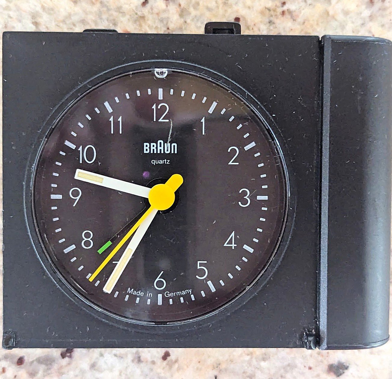 BRAUN QUARTZ TRAVEL ALARM CLOCK 4784/AB313sl, AA BATTERY PREOWNED