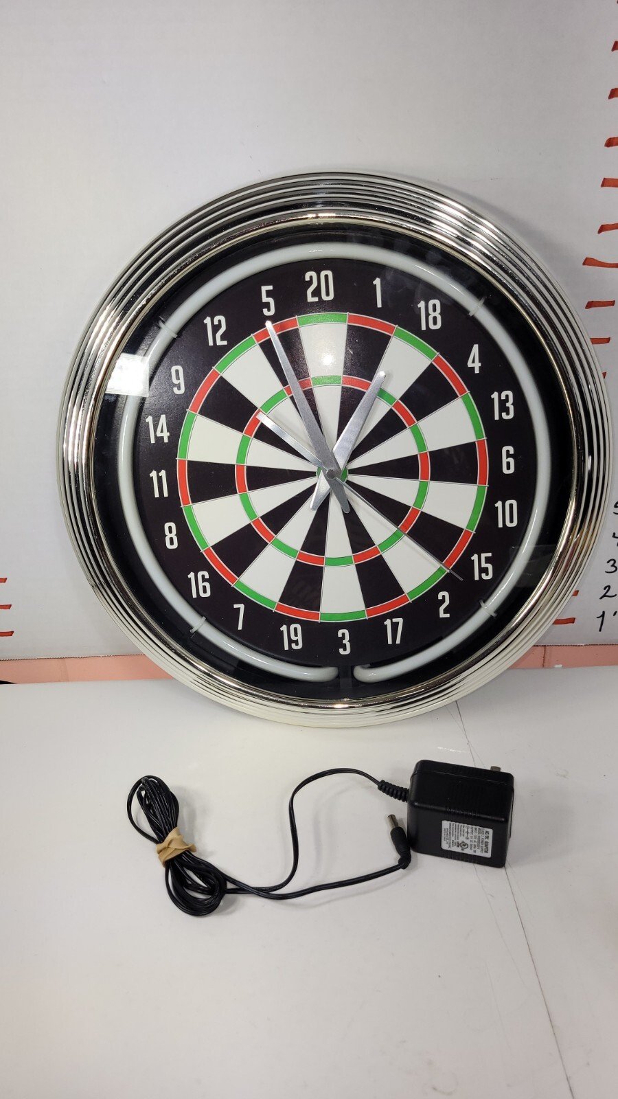 Darts Neon Wall Clock Neon Light. Game room Man Cave Bar. Green Neon. Works!