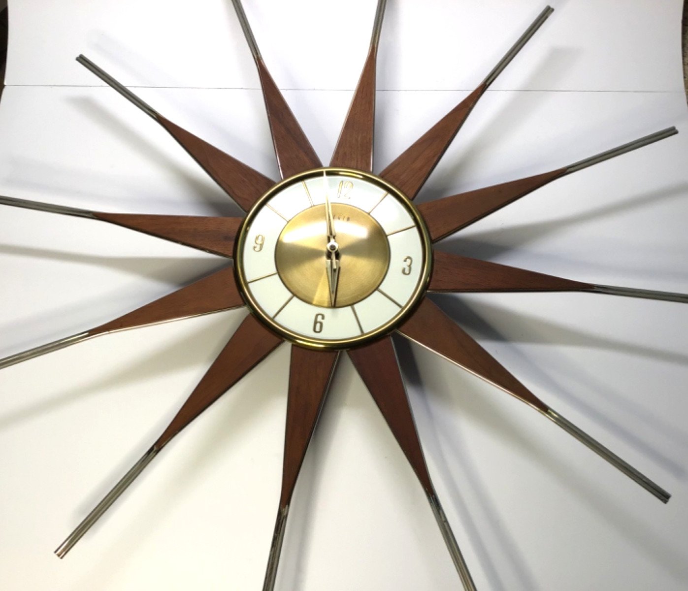 ELGIN WALNUT STARBURST WALL CLOCK 26" - MCM CLOCK GERMANY