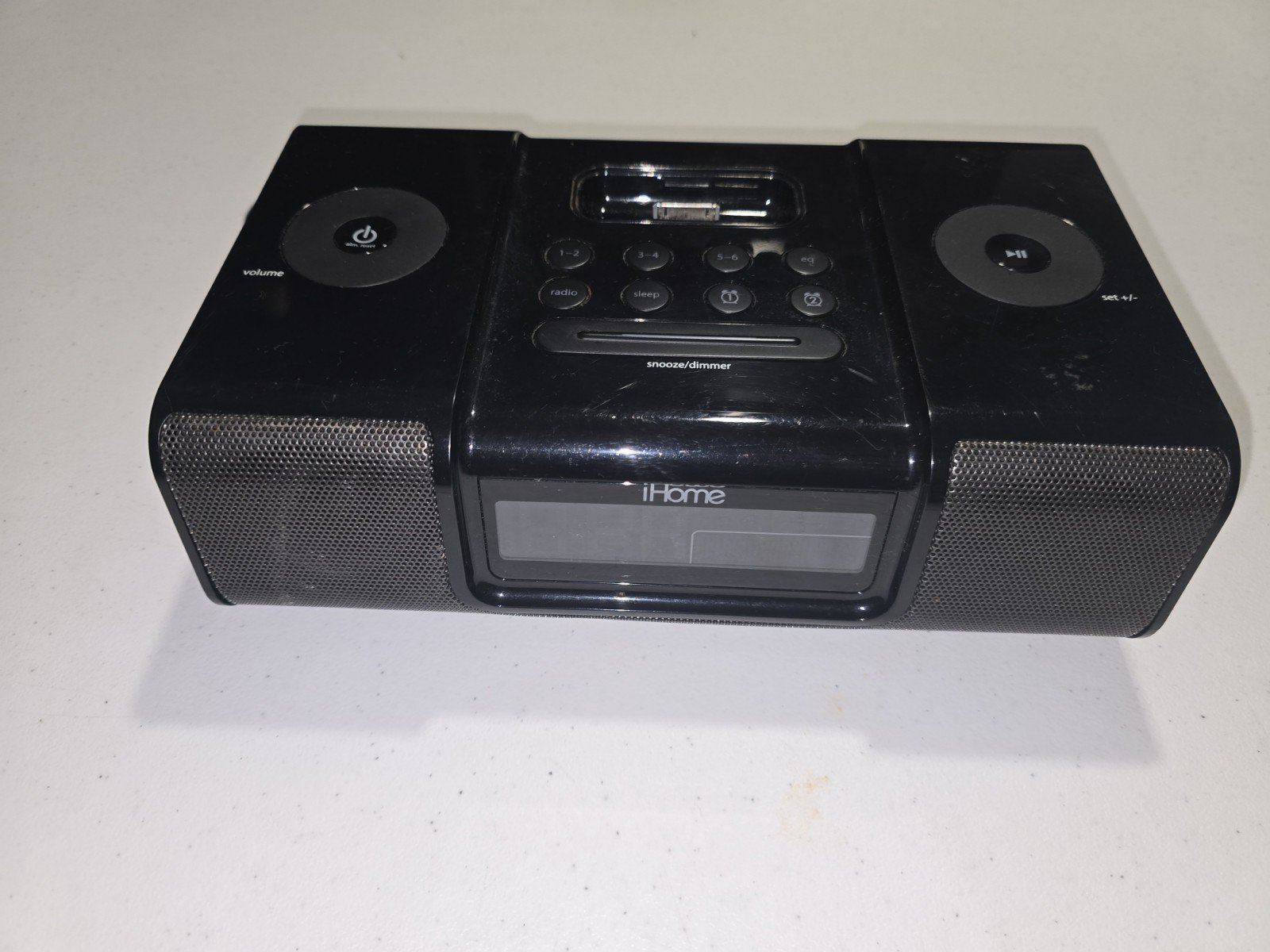 EUC iHome AM/FM Alarm Clock Radio iP9 iPod Dock Black Tested & Working
