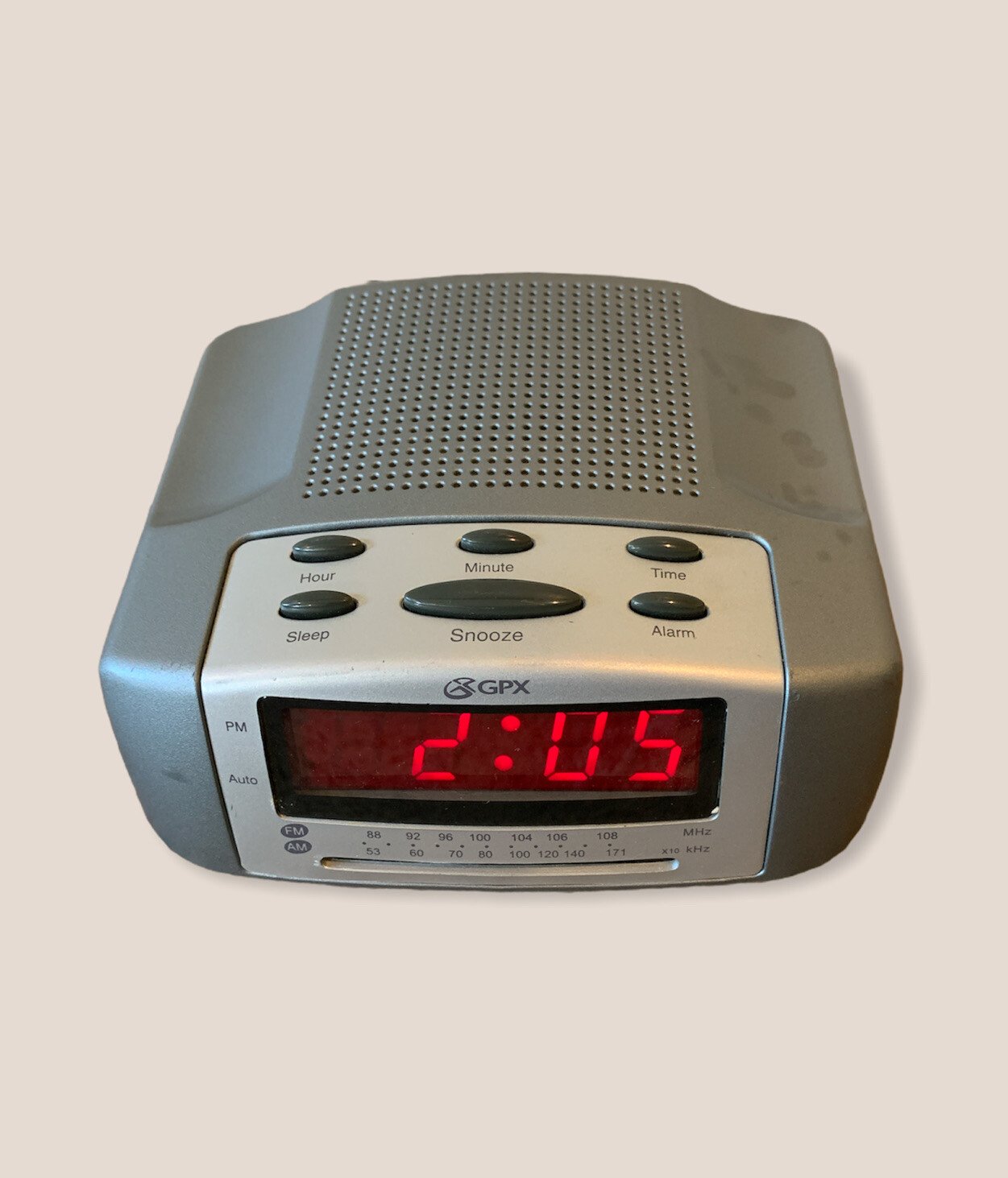 GPX AM/FM Digital Clock Radio Model. D505