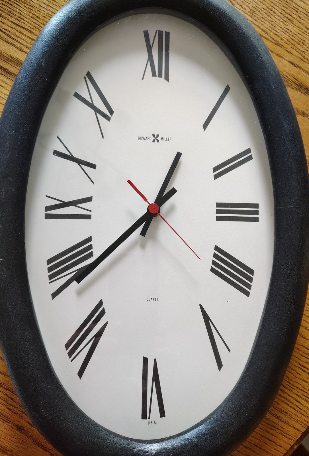 HOWARD MILLER - VERY RARE MCM Modern Oval Framed Wall Clock 17” Model 622-836