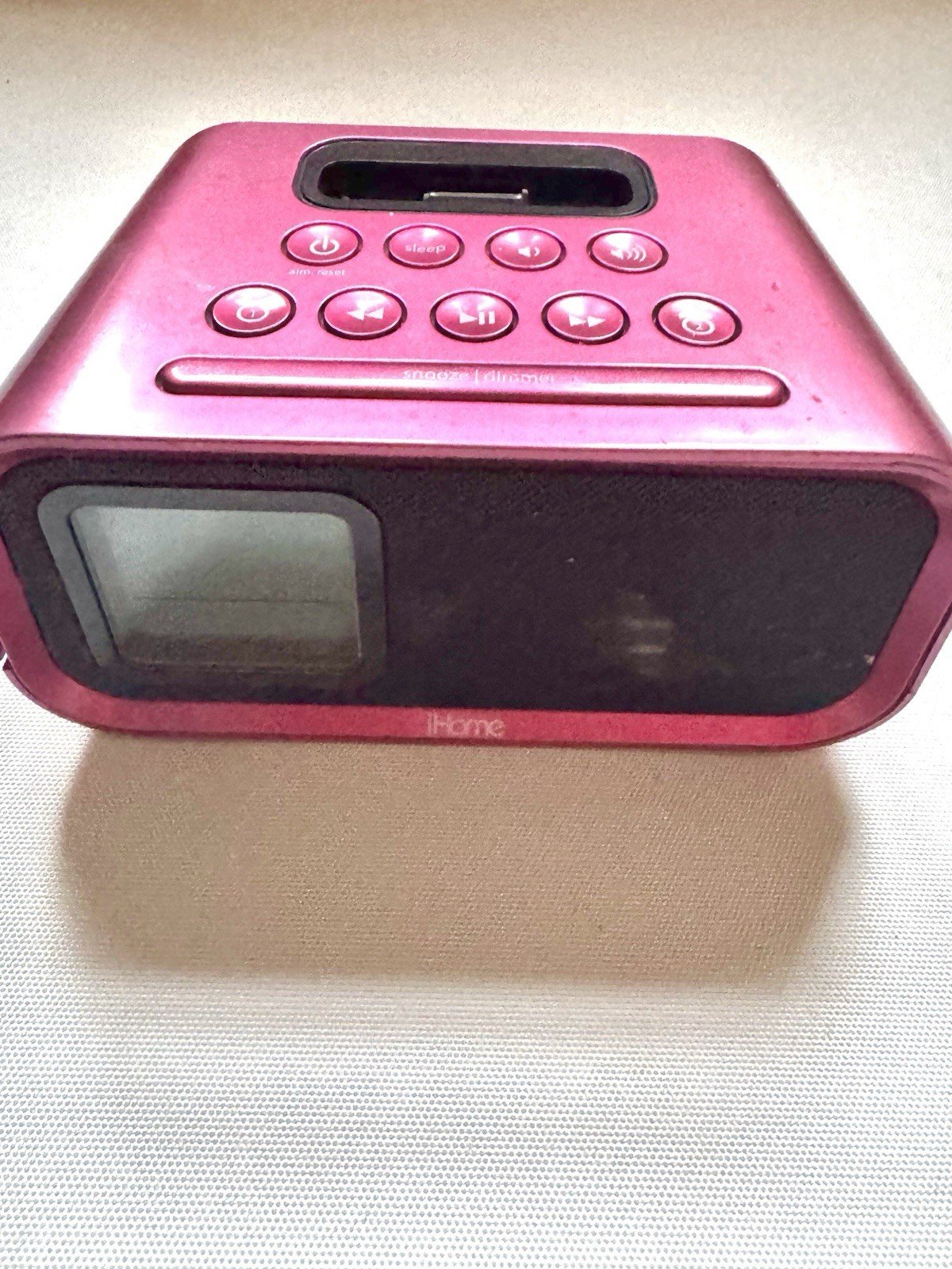 iHome iH22 Alarm Clock Docking Station for iPod iPhone-Vintage Apple Device