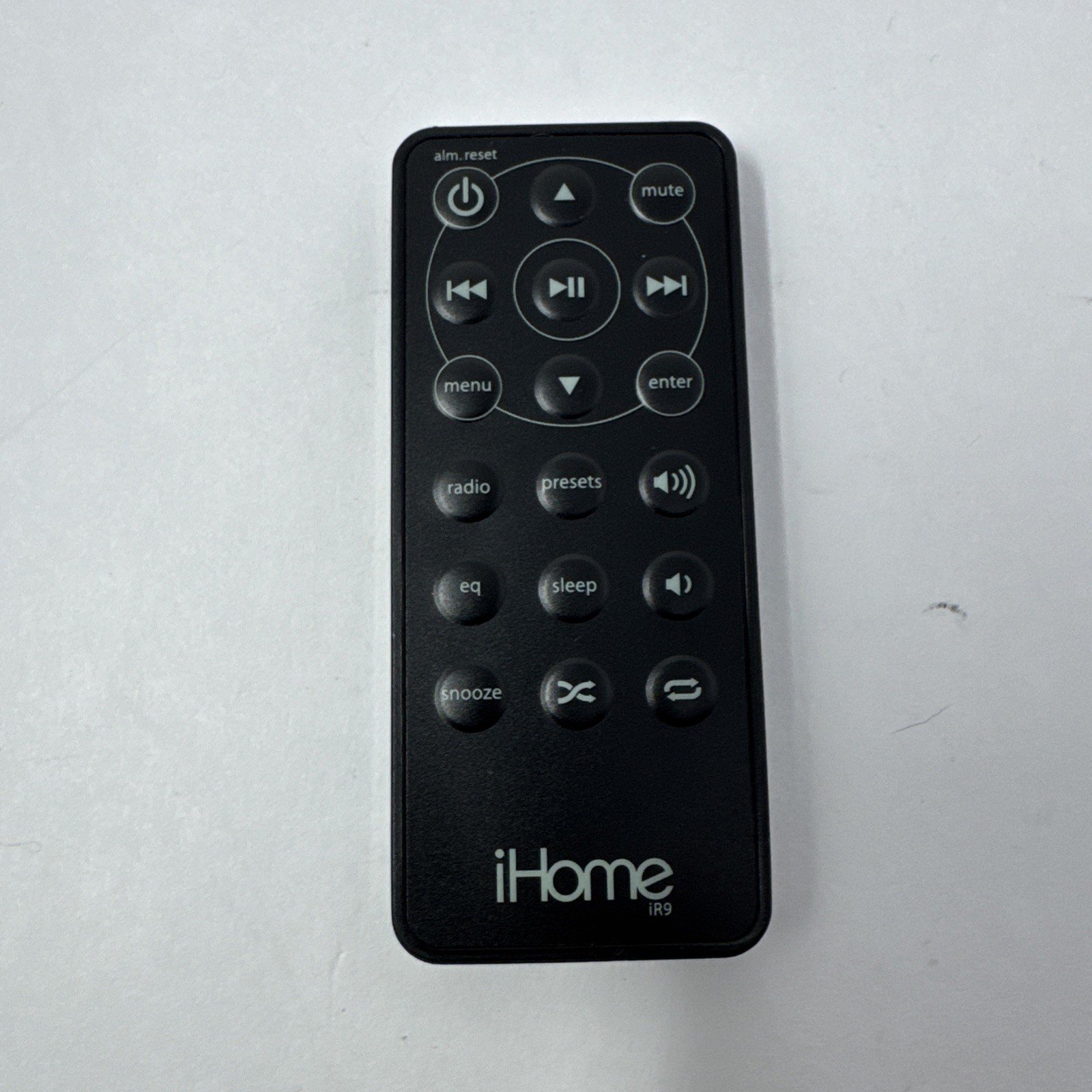 i Home Remote Control i R 9 i Phone Dock/Clock Radio Model i H 9 & i P 9 Black Music