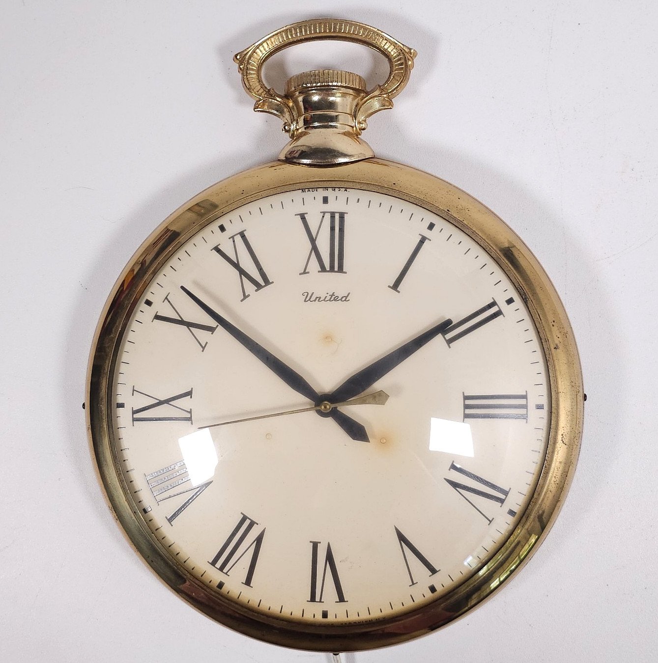 Large MCM Vintage Pocket Watch United Wall Clock Heavy 18" x 13" Model 40 TESTED
