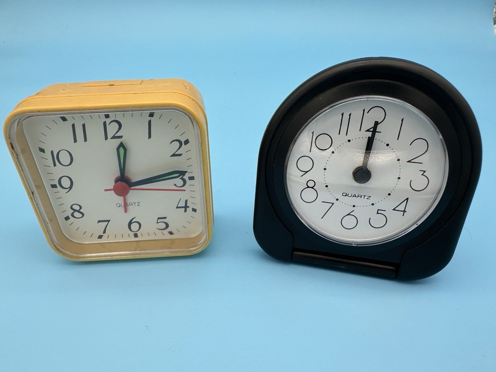 Lot of 2 Vtg. Travel Alarm Clocks Folding Clock Quartz BOTH WORK Batteries incl.