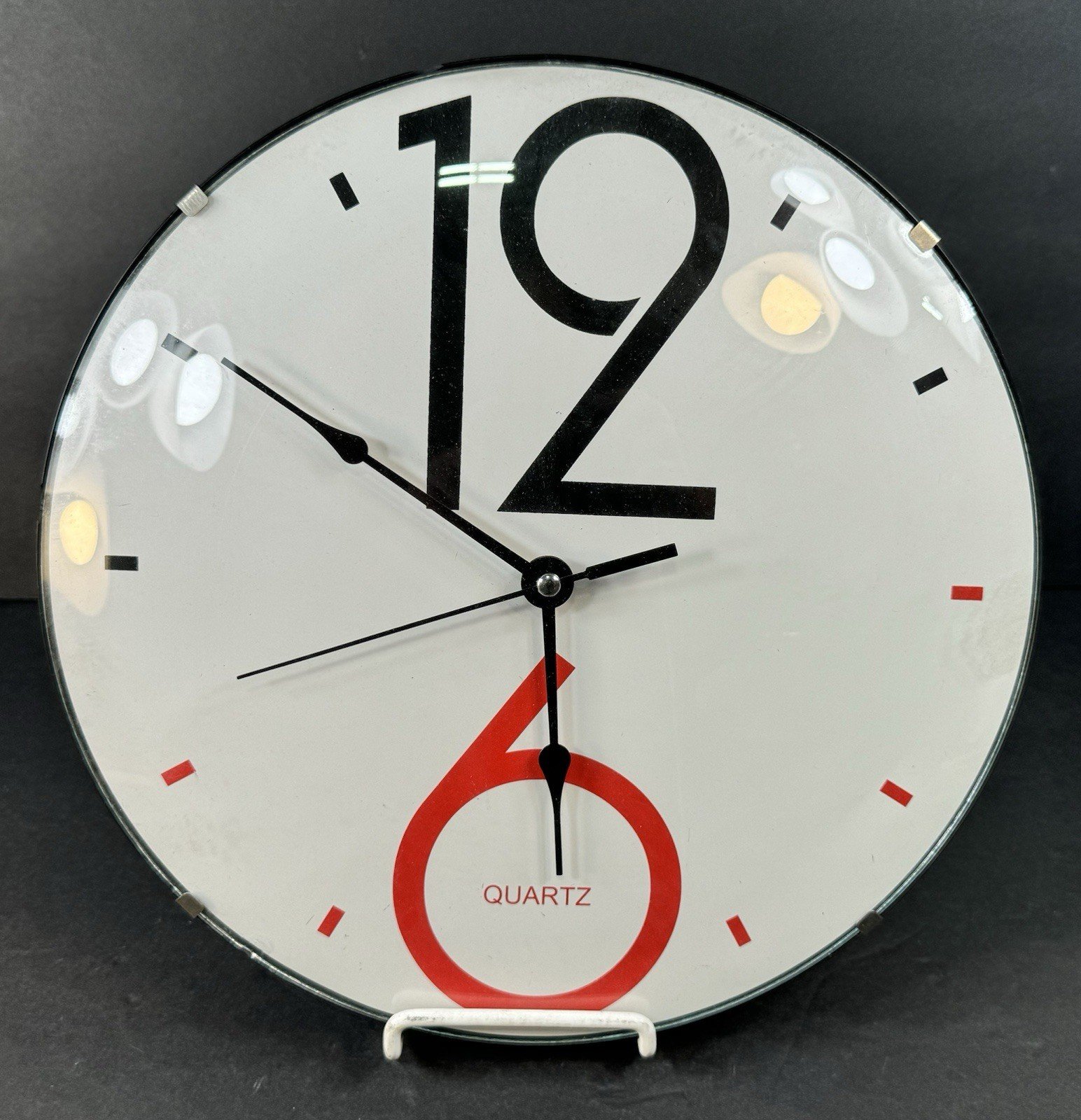 MODERN WALL CLOCK