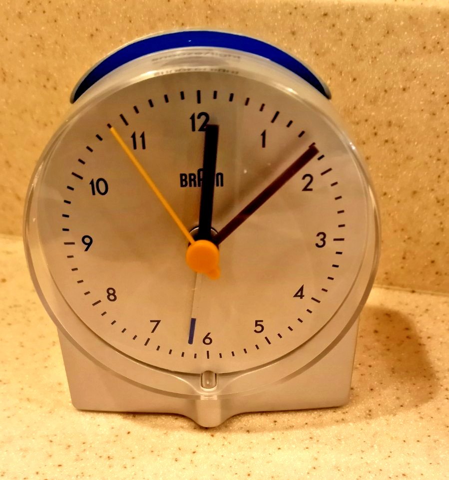 New Braun Quartz Advance AB25 Travel Alarm Clock - Vintage 1980's Design