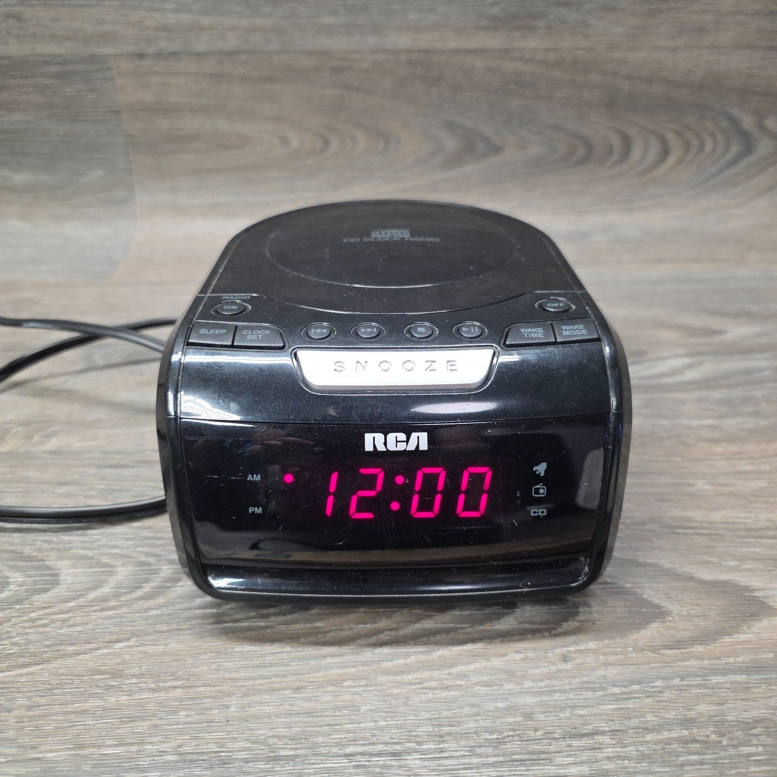 RCA RP5605-A Radio and CD Player Digital Clock Radio Lightly Used TESTED WORKS