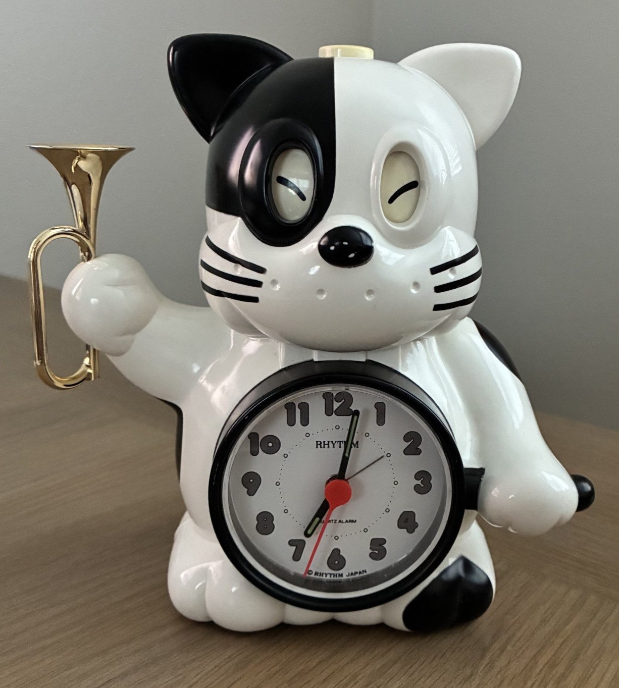 Rhythm Rise & Shine Alarm Clock Black & White Cat w/ Bugle Reverie Works!