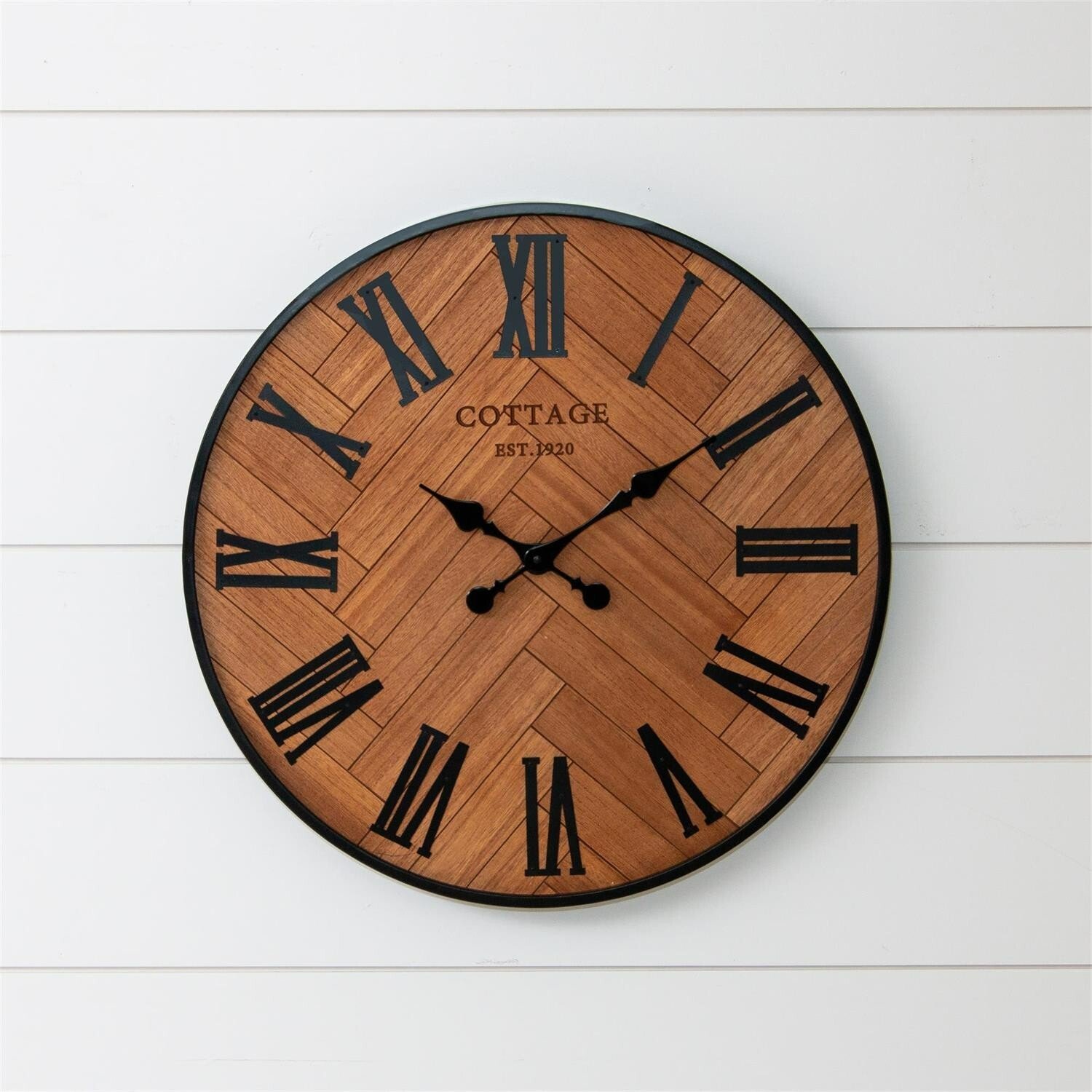 Rustic large Round Cottage Wooden Wall Clock - 23.5 inch