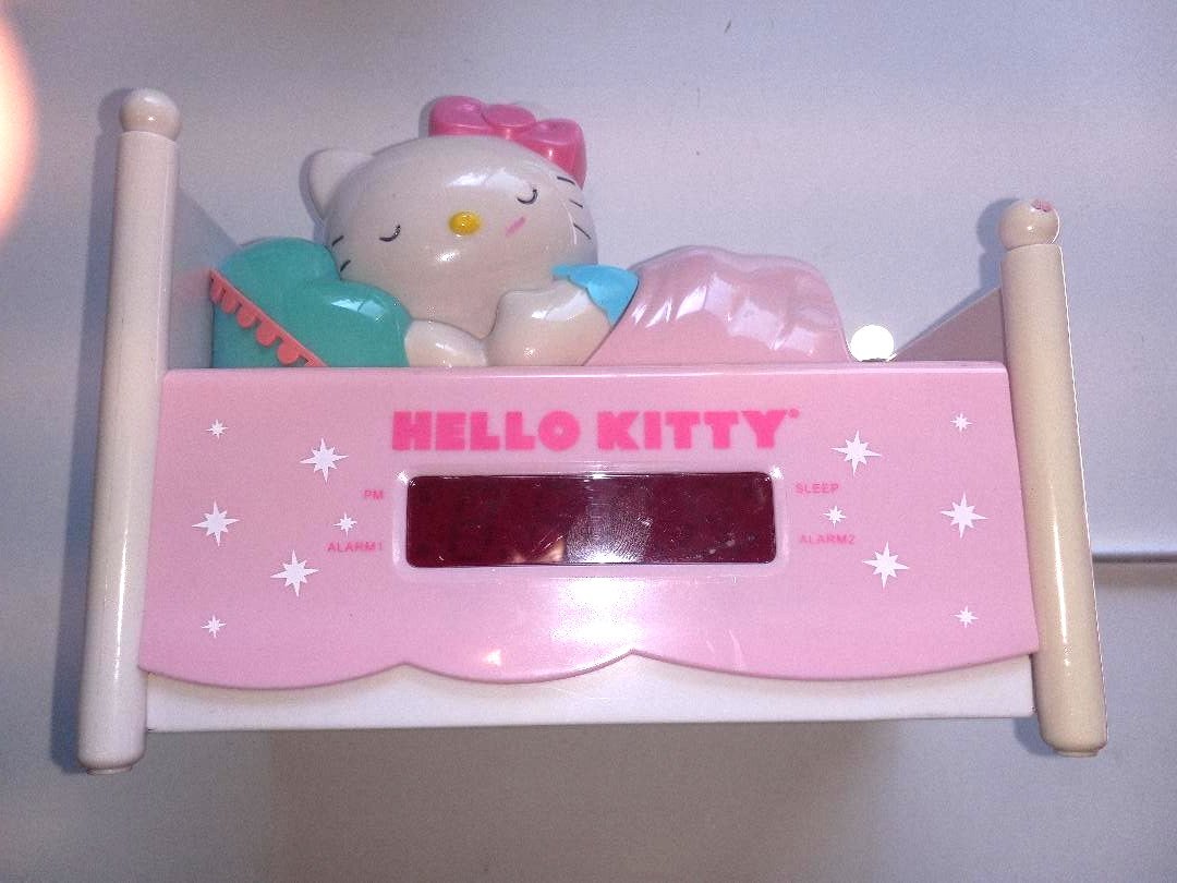 Sanrio Hello Kitty Sleeping Kitty Alarm Clock Radio Night Light WORKS KT2052P