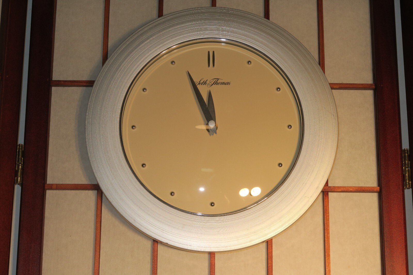 SETH THOMAS QUARTZ WALL CLOCK EXCELLENT USED CONDITION