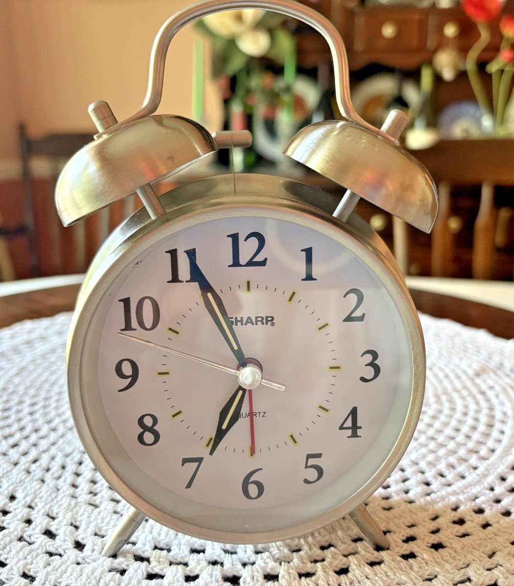 Sharp Twin Bell Quartz Alarm Clock,SPC800, Brushed Silver, Very Good Cond.