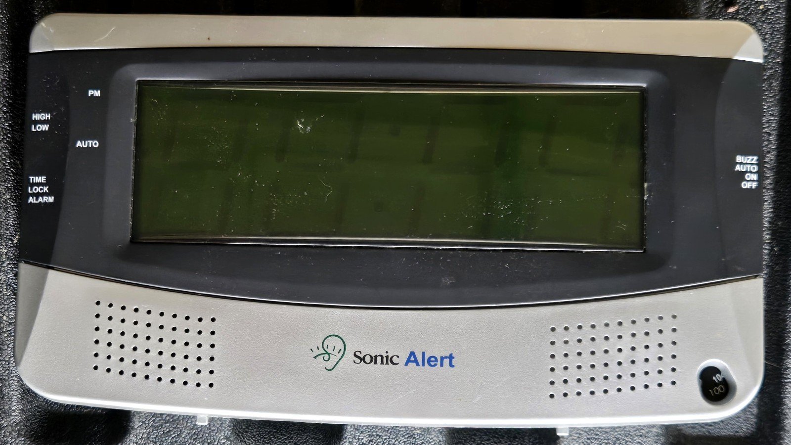 Sonic Alert Sonic Boom Alarm Clock SBR350ss Silver Shaking Vibrating AM FM READ