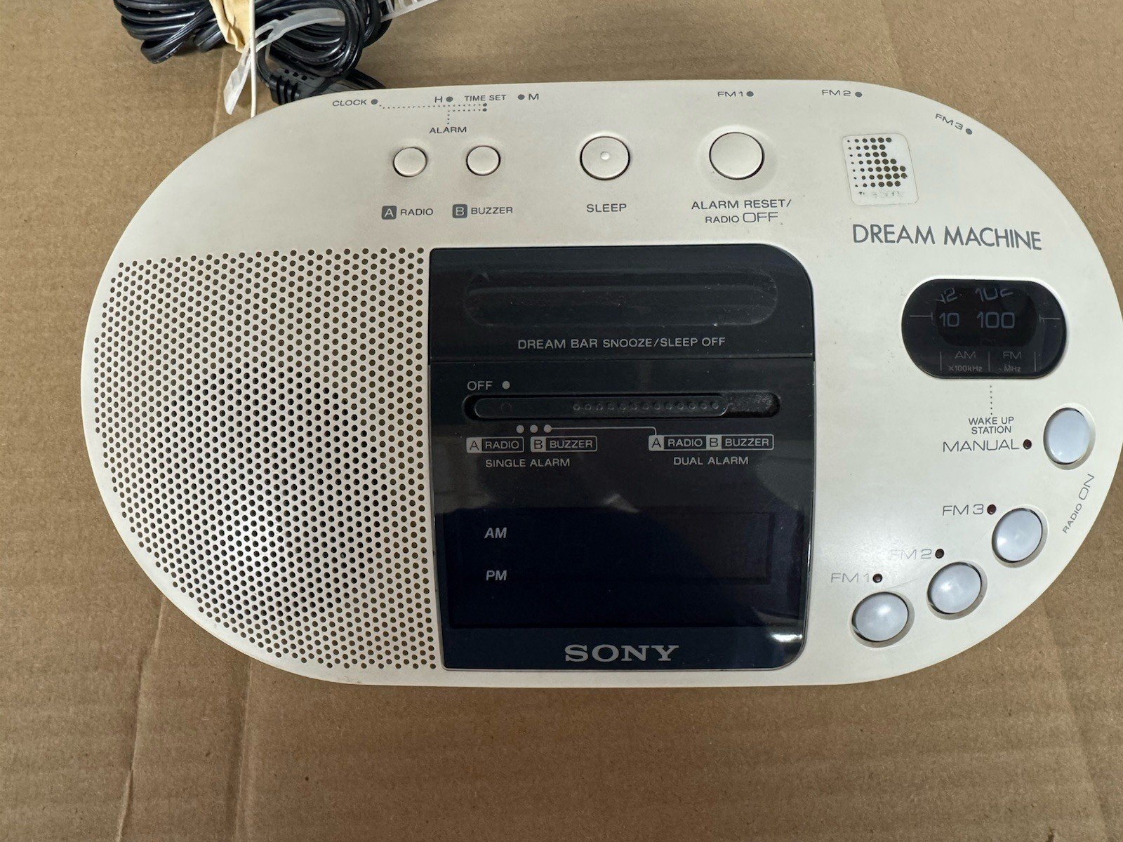 Sony Dream Machine Dual Alarm Clock ICF-C730 FM AM Radio Green LED / Rare Model