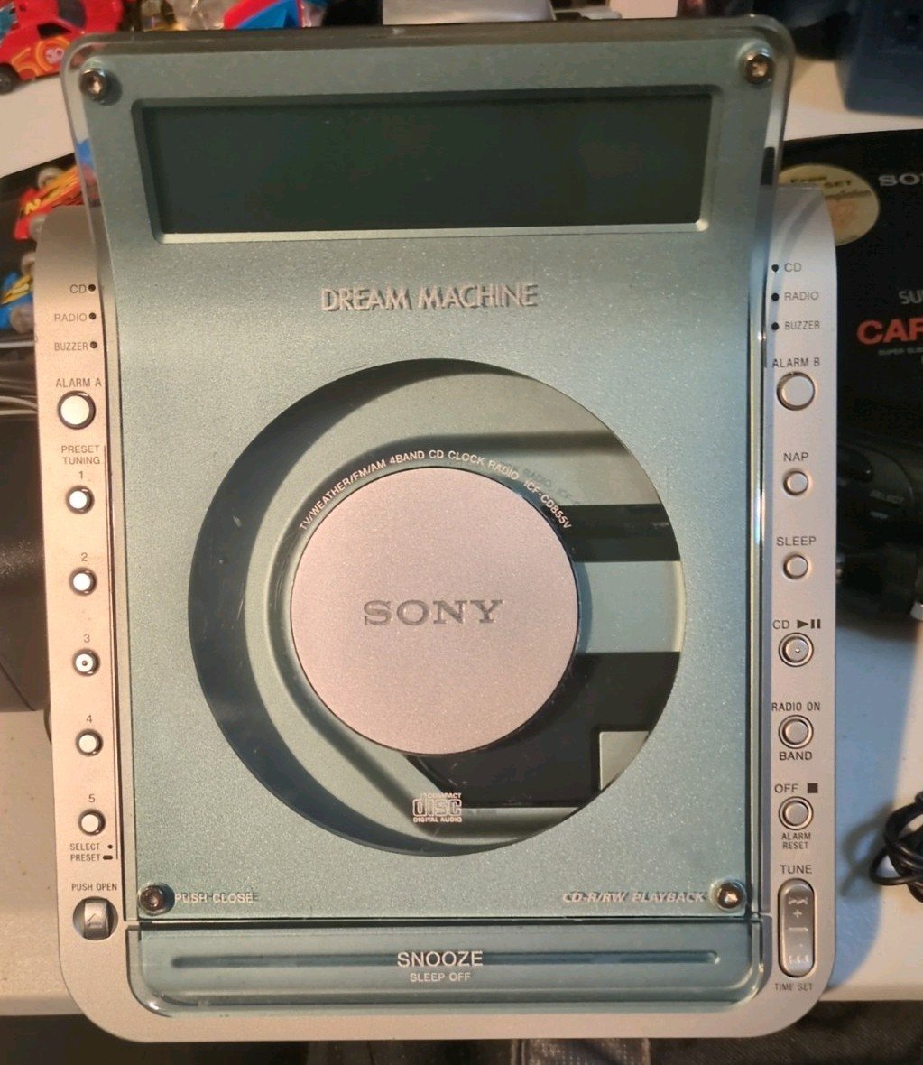 Sony Dream Machine Model ICF-CD855V CD Alarm Clock Radio Works Great