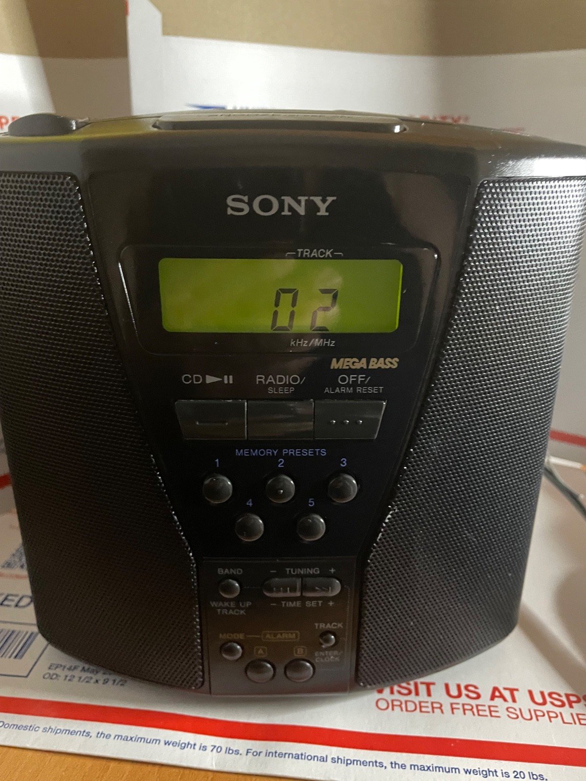 Sony ICF CD 833 Clock Radio tested light scratches CD works