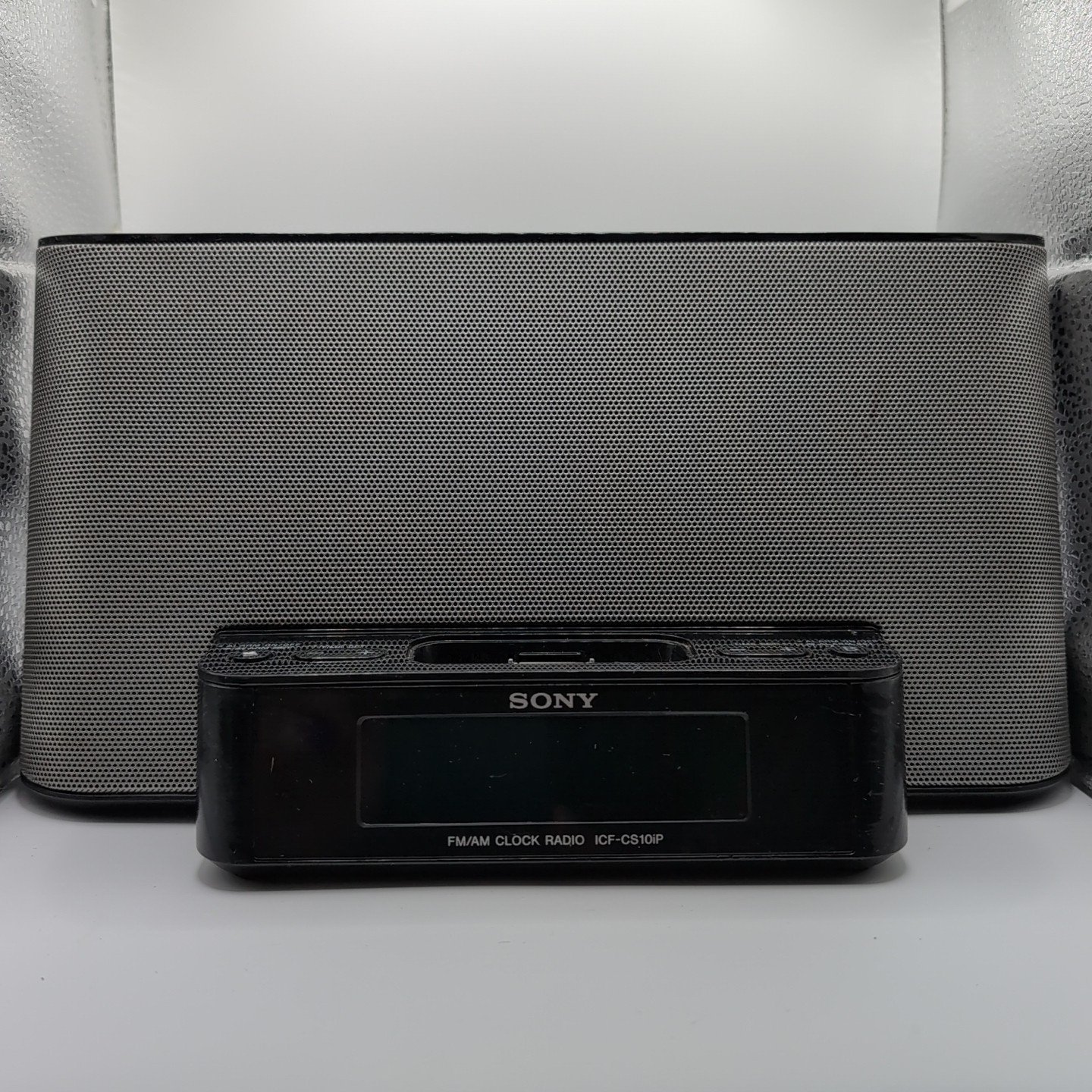 SONY ICF-CS10iP Dream Machine Radio AM/FM Alarm Clock iPod Dock NO Remote TESTED